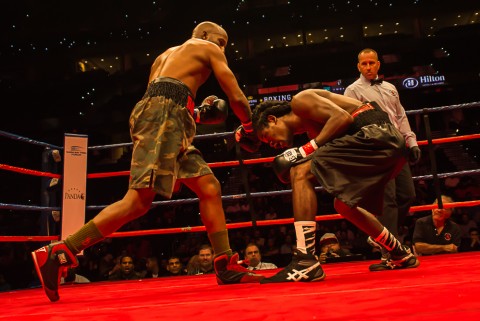 Lee Dawson (camo trunks) and Berthin Rousseau battle for the draw (photo by Travis Failey / RSEN)