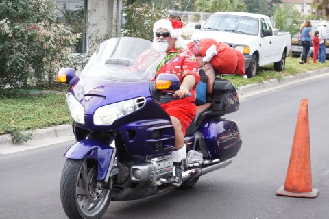Santa is pulling into Post 275 (Eddie Michels photo)