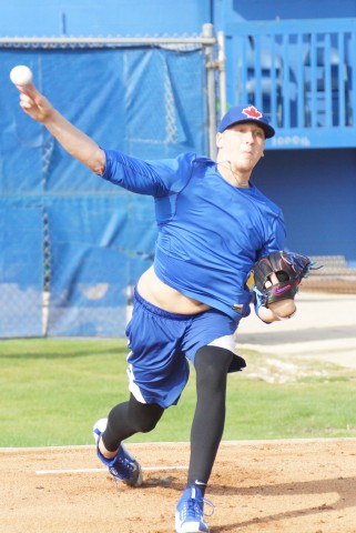 Toronto's first pick (ninth overall) in this past June's Draft John Hoffman again showed no ill effects from his "Tommy John" surgery last May 14th.  Hoffman, who has been throwing in the bullpen at Mattick Complex every Monday and Friday for the past three weeks, said he expects to face live hitters during spring training. (EDDIE MICHELS/PHOTO)