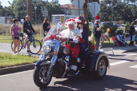 Mrs. Claus Follows Santa (EDDIE MICHELS PHOTO)